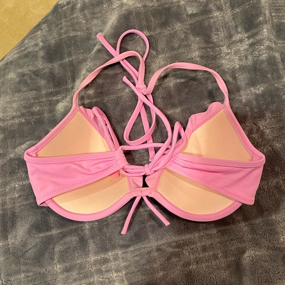 Victoria’s Secret Size 32b Bathing suit Top - Picture 2 of 3